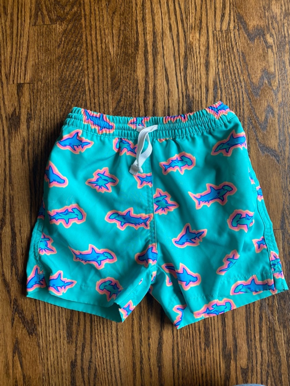 Chubbies classic swim trunks toddler 4t apex sharks